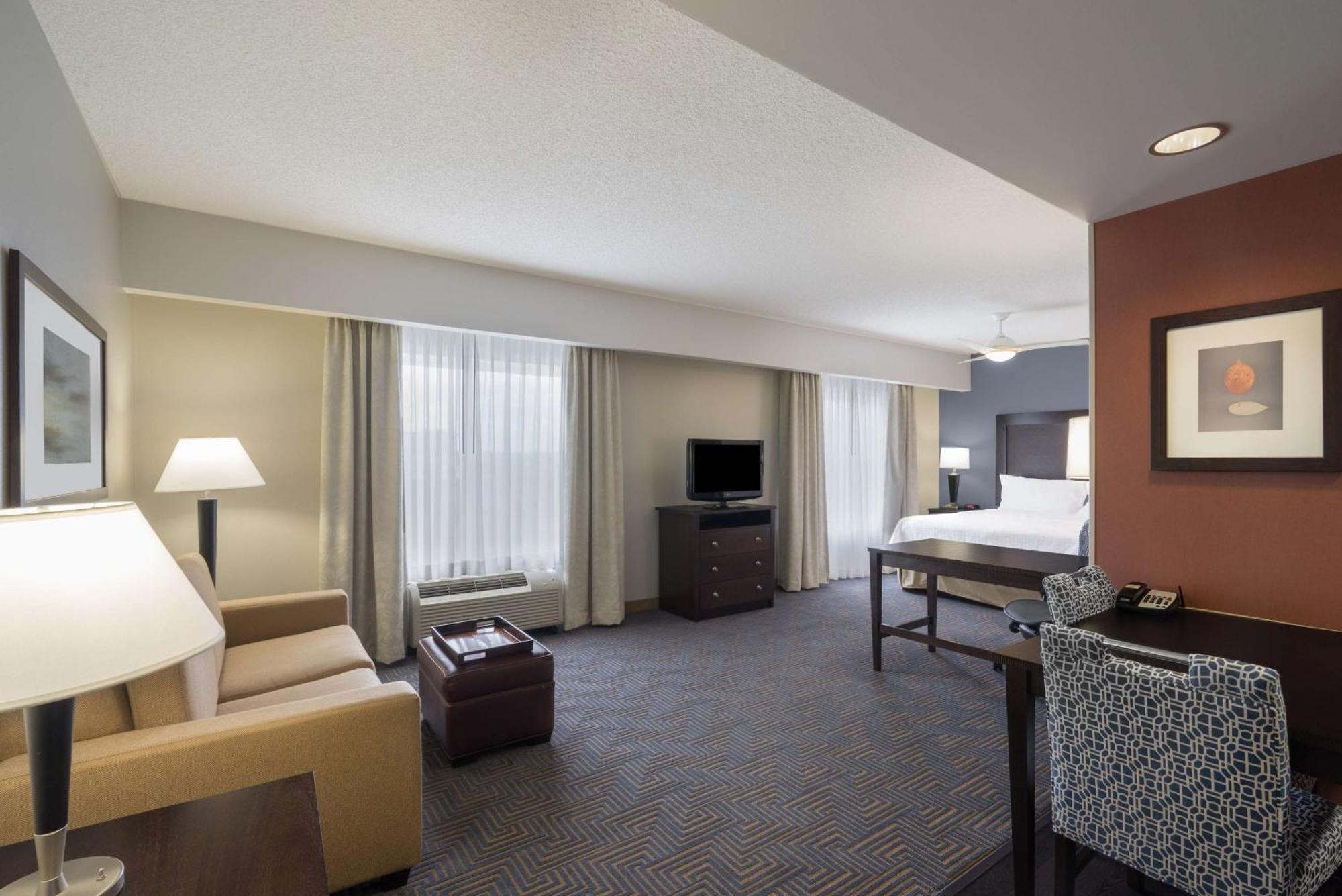 Homewood Suites By Hilton Louisville-East Exterior photo