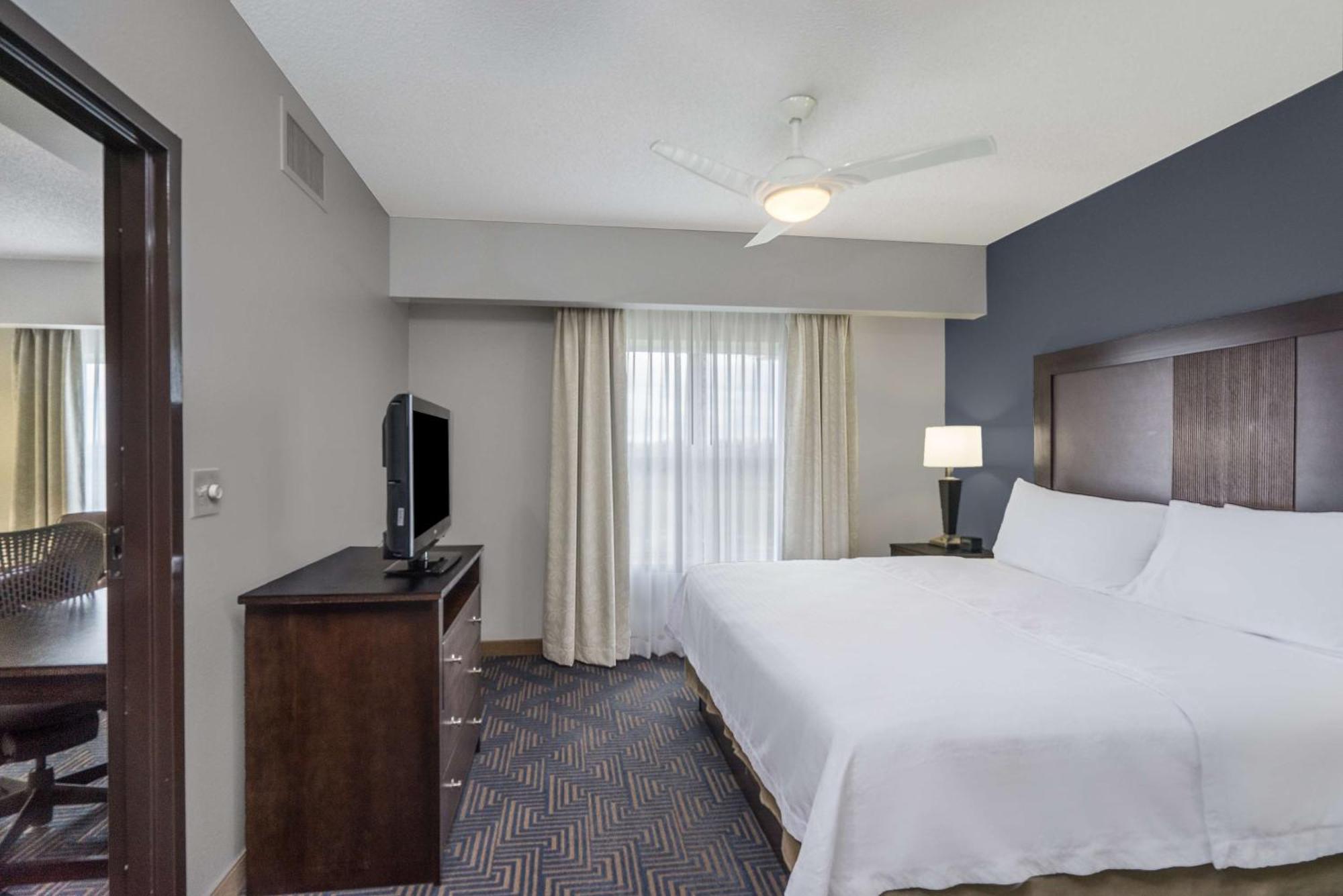 Homewood Suites By Hilton Louisville-East Exterior photo